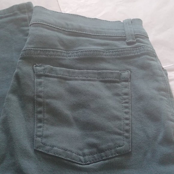 Gloria Vanderbilt Amanda High Rise Tapered Stretch Jeans, Rain Cloud, size 8 - Picture 2 of 7